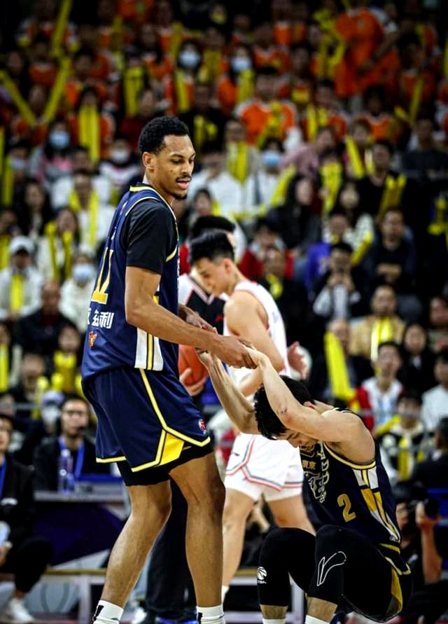 九游app下载安装关于布鲁克林篮网发布备战花絮，集结日豪取连胜，意大利杯任务艰巨，球队文化再被提及的信息